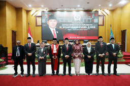 Pimpin DPRD Kota Surabaya, Syaifuddin Zuhri Perkuat Sinergi Eksekutif–Legislatif untuk  Kepentingan Rakyat