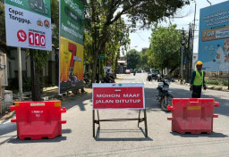Menyusul Pengerjaan Persilangan Drainase, Jalan Kawi Kediri Ditutup Tiga Pekan