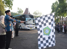 Tiga Kloter CJH Sidoarjo Berangkat Hari Ini, Jumlahnya Capai 1.133 Jamaah