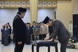 Bupati Jember Gus Fawait Lantik Direktur Perumda Kahyangan Perkebunan