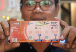 Transisi ke Era Digitalisasi, Pemkot Surabaya Berlakukan Voucher Parkir di Tepi Jalan Umum