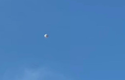 Baca juga : Viral! Penampakan Objek Misterius Mirip UFO Terbang di Langit Coban Rais Kota Batu
