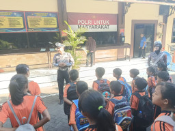 Giat Polisi Sahabat Anak Pelajar Sekolah, Siswa siswi SDN Bence 1 Grudug Polres Blitar