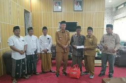 Hadir di Tengah Masyarakat Terdampak Musibah, Pemkab Sumenep Gerak Cepat Salurkan Bantuan Korban Kebakaran