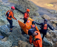 Pencarian Korban Bocah Laka Laut di Pantai Pangi Di temukan Dalam Keadaan Meninggal Dunia