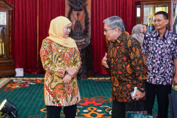 Temui Putra Bung Tomo, Khofifah Dorong Pelestarian Sejarah dan Wisata Edukasi Terintegrasi