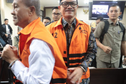 JPU KPK Dakwa Maidi Lakukan Pemerasan Berkedok CSR dan Terima Fee Proyek Miliaran   ‎