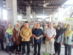 Pemkab Madiun Bersama Komisi IX DPR RI Sosialisasikan Alkes dan PKRT ke Masyarakat