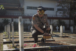 Sambut HUT Bhayangkara ke-80, Polres Blitar Lakukan Ziarah di TMP Raden Wijaya