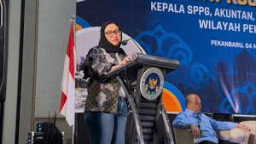 Akademisi Pilihan Jokowi, Digusur Wartawati Senior