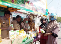 Kendalikan Harga Bahan Pokok, Pemkab Sumenep Luncurkan Warung Inflasi