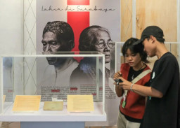 Pemkot Hidupkan Pameran Bertajuk 'Aku Arek Suroboyo', Peringati Bulan Bung Karno
