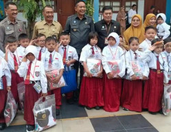 Pemkot Malang Siapkan Seragam Gratis ke 4 Ribu Siswa SD dan SMP Negeri