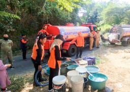 Anggaran BBM Terbatas, Pengiriman Air ke Daerah Kekeringan di Bondowoso Ikut Terkendala