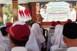 Minta Doa Restu Wali Murid, Bupati Gus Barra Lepas 30 Siswa Sekolah Rakyat Kabupaten Mojokerto