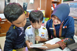 Puncak HAN 2026: KAI Daop 7 Gelar Edukatif Ekslusif KAI Rail Academy, Ajak 6 Anak Juarai Lomba Pantun Anak