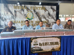 Berantas Judi Online, Kejari Surabaya Setor Rp9,05 Miliar Hasil Rampasan TPPU ke Kas Negara