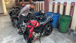 Adu Banteng Pengendara Motor dengan Motor di Blitar, Satu Tewas di TKP dan Dua Luka Berat