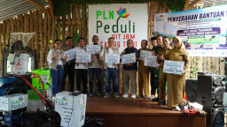 Luncurkan Program Terang Tani, PLN UIT JBM Dukung Electrifying Agriculture