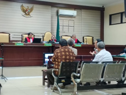 Sidang Pengerukan Kolam Tanjung Perak: Ahli Tegaskan Jika Langgar Administrasi Tak Otomatis Jadi Korupsi