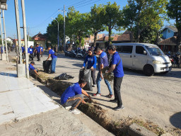 Sambut HUT ke-25, DPC Demokrat Ponorogo Gelar Gerakan Langit Biru di Eks Pasar Sayur Jarakan