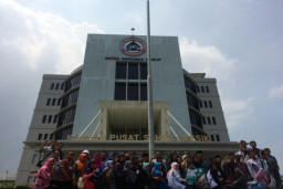 PT Semen Indonesia, Bubarkan Cicitnya