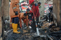 Hanguskan Tujuh Stan di Pasar Agrobis Babat, Kerugian Ditaksir Rp1 Miliar
