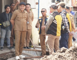 Guna Atasi Masalah Banjir, Pemkab Percepat Peninggian Jalan Raya Bluru Kidul