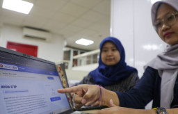 Lewat Uji Coba Inovasi Brida Step, Pemkot Surabaya Upayakan Bantuan Gakin