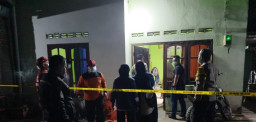 Warga Kel./Kec.Talun Blitar dikejutkan Penemuan Pria Paruh Baya Tergeletak di Kamar Tidurnya
