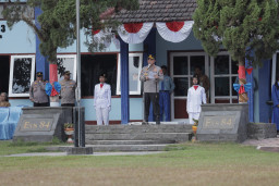 Kapolres Blitar Ajak Siswa Disiplin untuk Jadi Generasi Penerus Bangsa yang Berkualitas