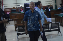 Sidang Maidi: Saksi Sebut Dana CSR Rp300 Juta Dibelikan Sembako hingga Payung, Akui Pernah Titipkan Uang Rp50 Juta Lewat