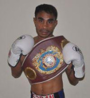 Mantan Juara WBO Asia Pasifik Tomy Seran Bakal Berlaga di Predalion Fight Night II Surabaya  ‎