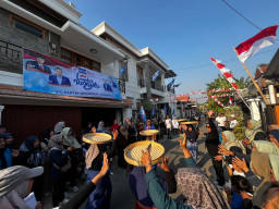 Lomba Rakyat Demokrat di Ponorogo, Emak-emak Adu Seru Rayakan Kemerdekaan
