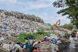 Jalan Buntu Pengelolaan Sampah Ponorogo, Pembangunan TPA Pengganti Batal Akibat Izin Lahan