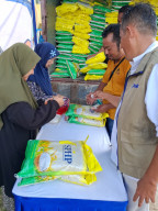 Meski Sudah Lampaui Target,  Bulog Cabang Bojonegoro Terus Gencarkan Distribusi Beras SPHP