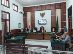 Wakil Ketua DPRD Jatim Sri Wahyuni dan Anggota Dewan Bojonegoro Digugat