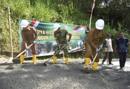 Sinergi Karya Bhakti TNI, Pemkab Tulungagung Perkuat Infrastruktur Desa