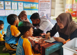 Perkuat Tumbuh Kembang, Dinkes Tuban Gencarkan Deteksi Dini Kesehatan Anak