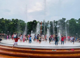 Bikin Bocah Gatal-gatal, DLH Kota Malang Batasi Operasional Air Mancur Alun-alun Merdeka
