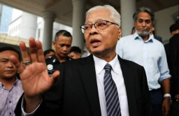 Tidak Laporkan Aset Hampir US$ 40 juta, Mantan PM Malaysia, Diadili