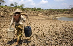 PULAU JAWA MASUK ZONA MERAH KEKERINGAN RABU WAGE