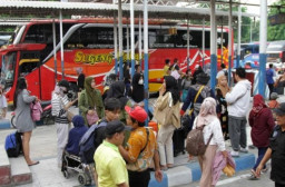 Momentum Libur Maulid Nabi, Terminal Purabaya Dipadati 27 Ribu Penumpang