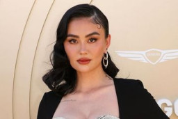 Agnez Mo Bersanding dengan Bintang The Odyssey