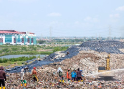 Kurangi Timbunan Sampah TPA Benowo, Wali Kota Instruksikan ASN Surabaya Pilah Sampah dari Rumah