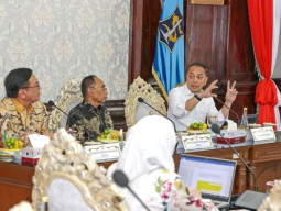 Wali Kota Surabaya dan Dewas KPK Bahas Pengelolaan Benda Sitaan Negara, Ada Unit Bangunan hingga Apartemen