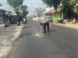 Unit Laka Polres Blitar Dalami Tabrakan 3 Motor Beruntun, Siswi 16 Tahun Tewas di TKP
