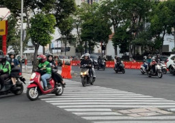 Cegah Crossing Berbahaya, Arah Embong Gayam dan Embong Sawo Surabaya Mulai Dikembalikan
