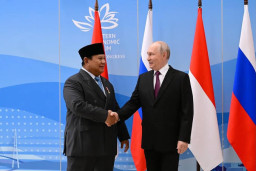 Putin Pererat Pembangunan Kapal