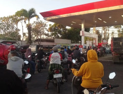 Fenomena Antrean BBM Makin Panjang, Pemkab Jember Siapkan Skema WFH